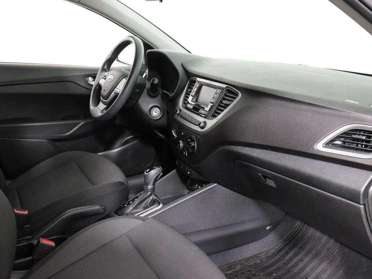 Купить Hyundai Solaris с пробегом. Фото: #6