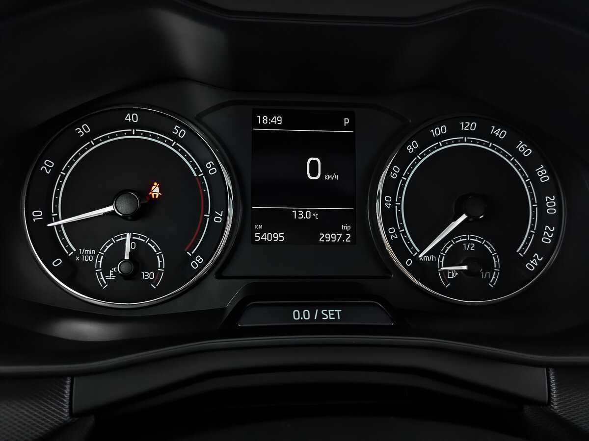 Купить Skoda Rapid с пробегом. Фото: #14