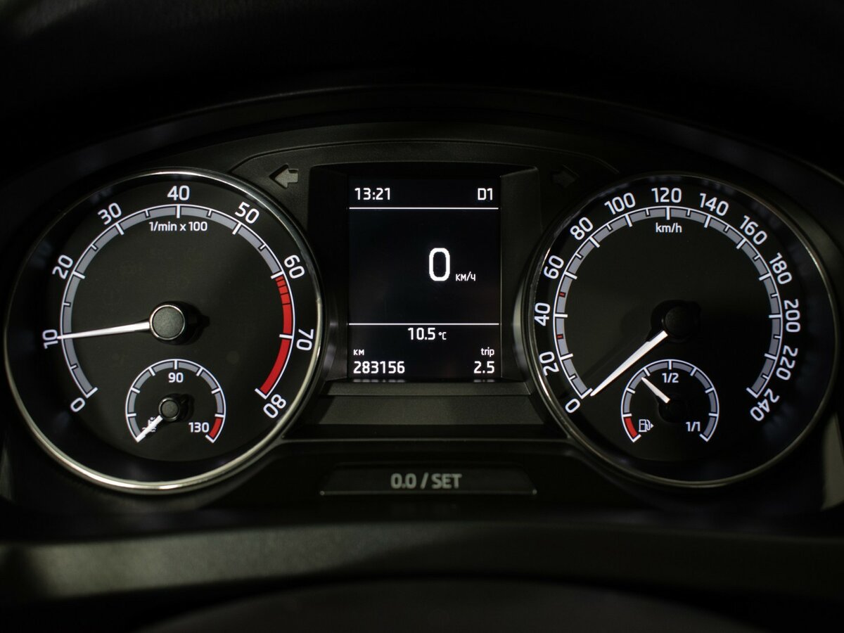 Купить Skoda Rapid с пробегом. Фото: #11