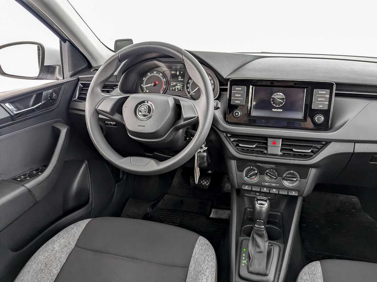 Купить Skoda Rapid с пробегом. Фото: #21