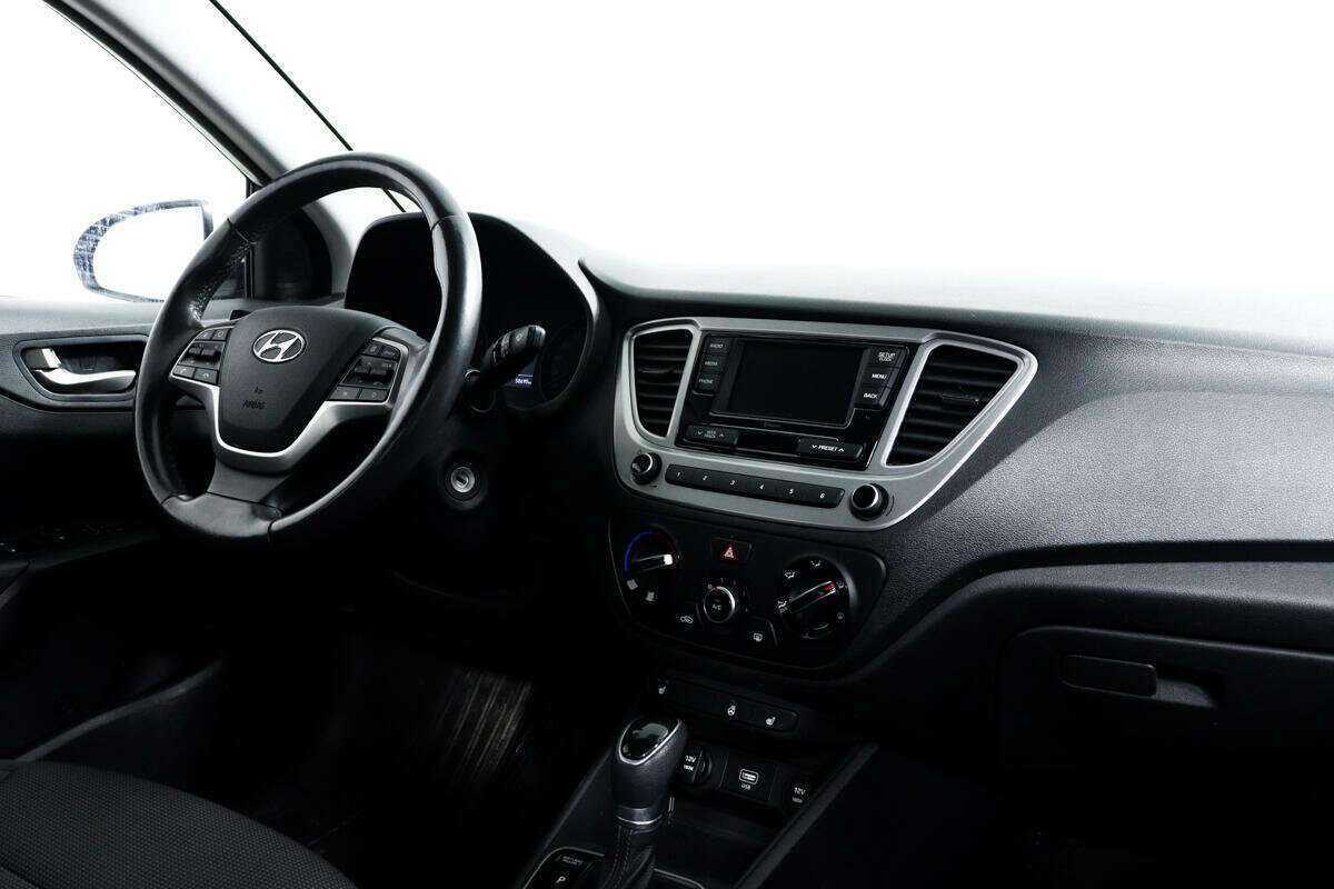 Купить Hyundai Solaris с пробегом. Фото: #8