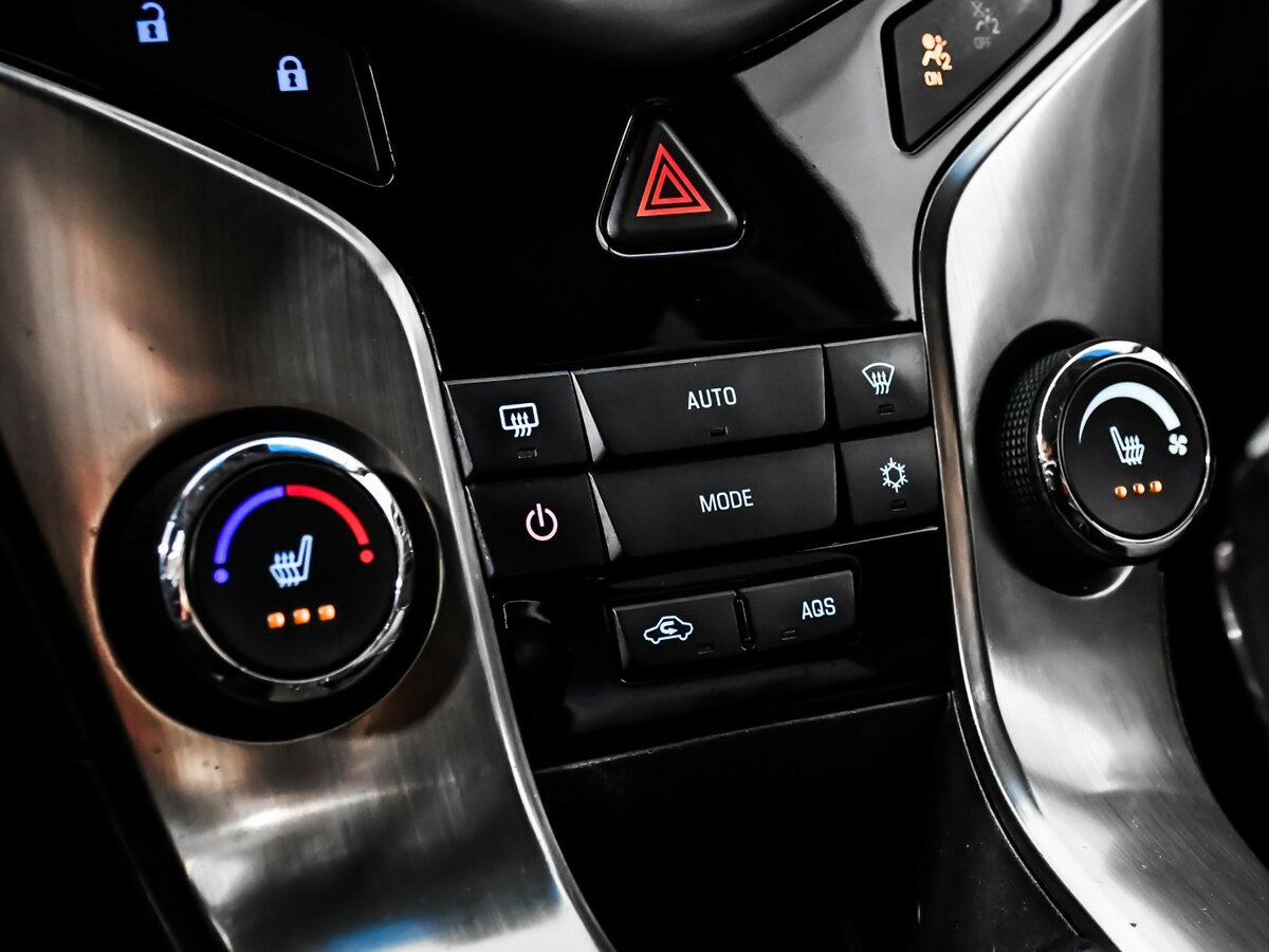 Купить Chevrolet Cruze с пробегом. Фото: #12