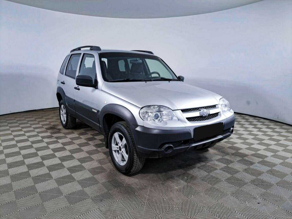 Купить Chevrolet Niva с пробегом. Фото: #2