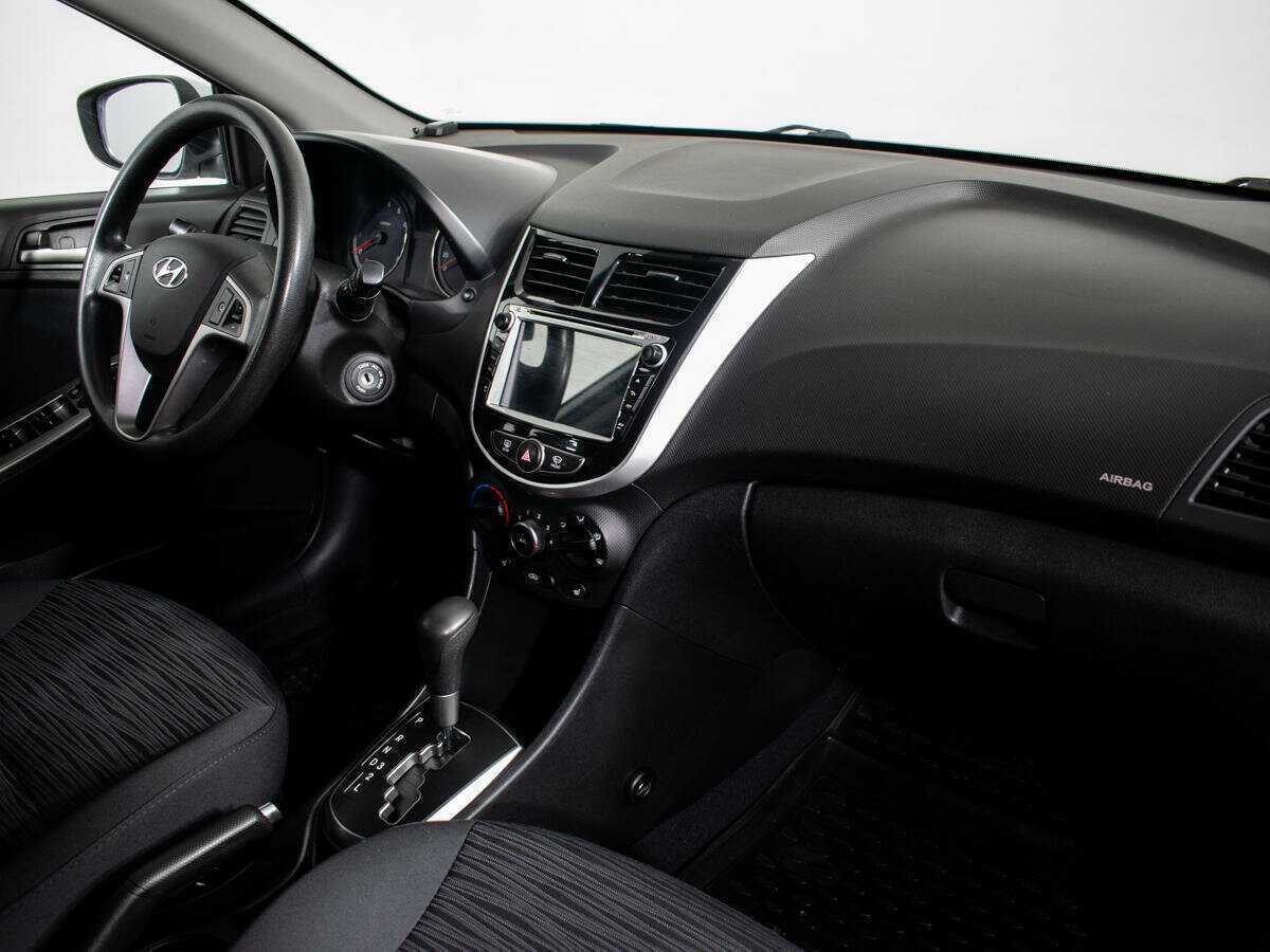 Купить Hyundai Solaris с пробегом. Фото: #8