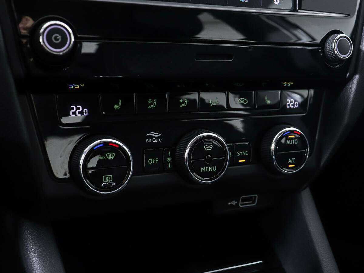 Купить Skoda Octavia с пробегом. Фото: #21