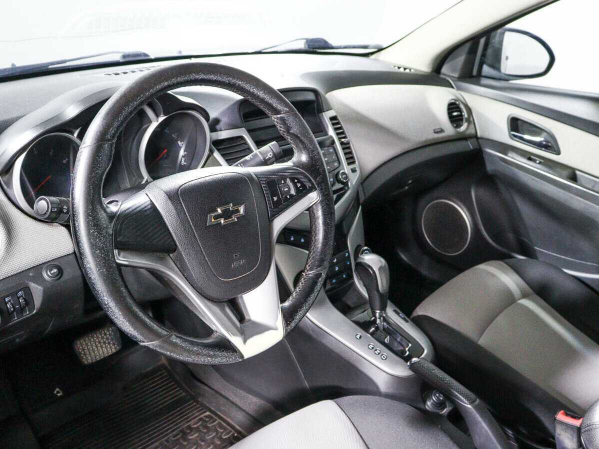 Купить Chevrolet Cruze с пробегом. Фото: #13
