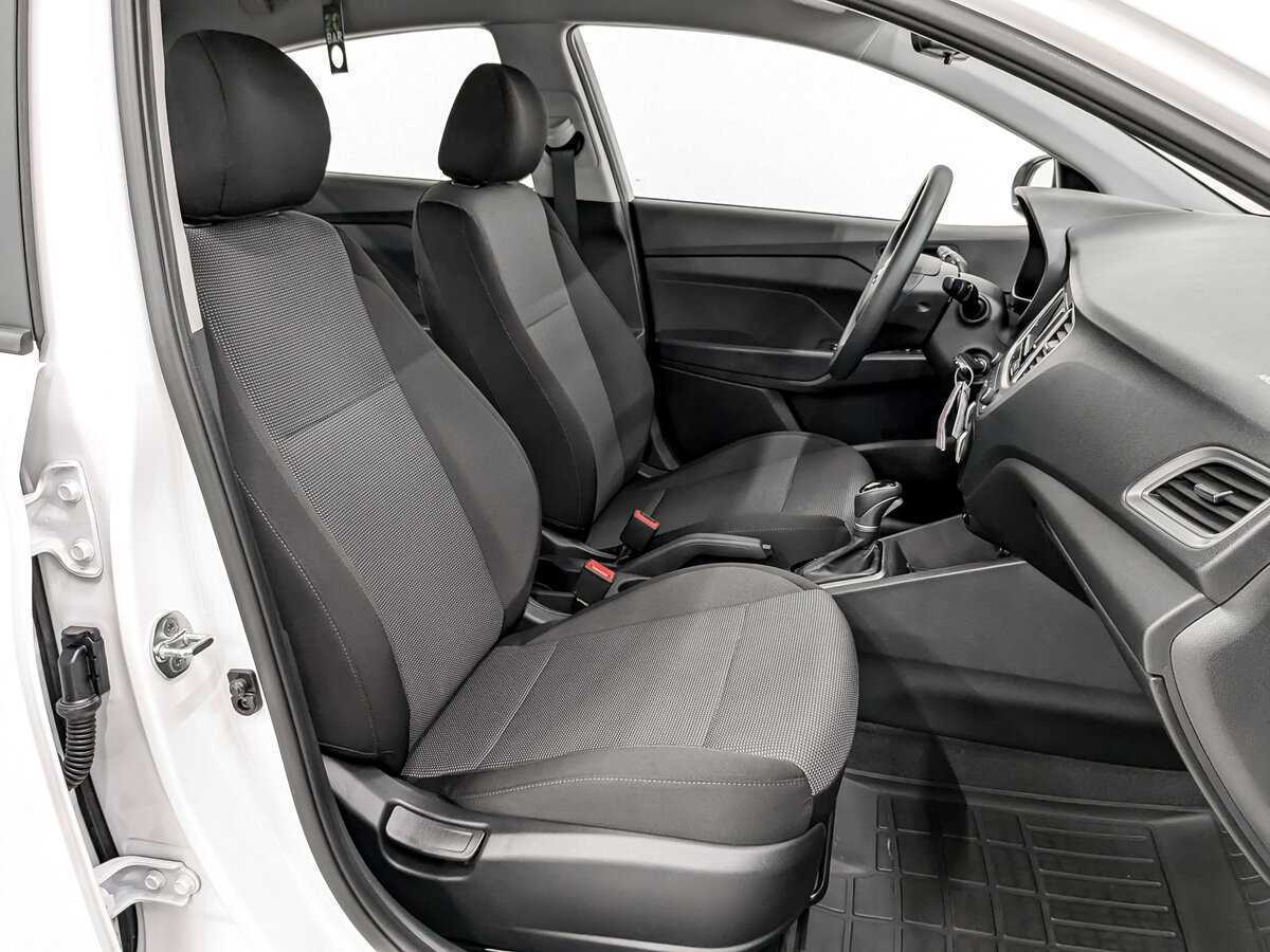 Купить Hyundai Solaris с пробегом. Фото: #20