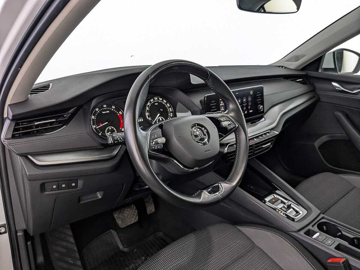 Купить Skoda Octavia с пробегом. Фото: #14