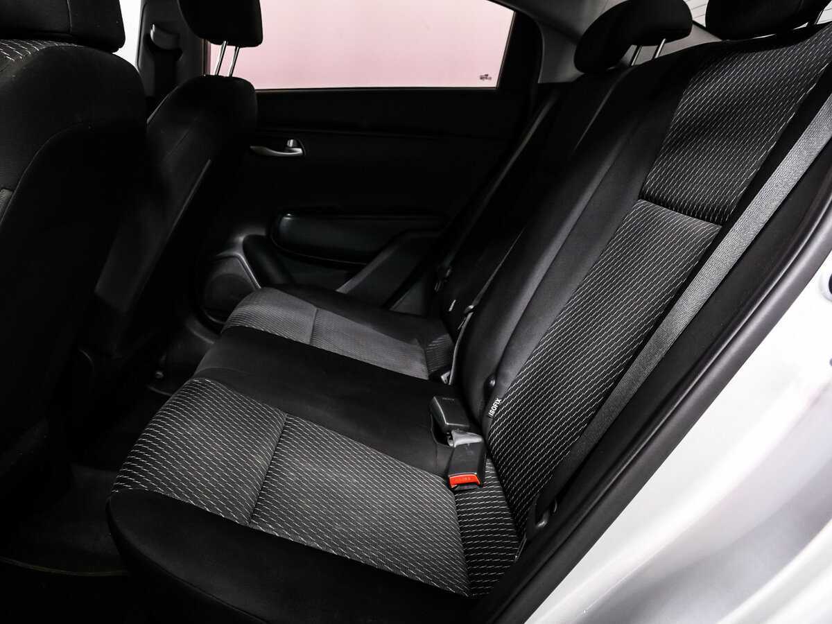 Купить Kia Rio с пробегом. Фото: #12