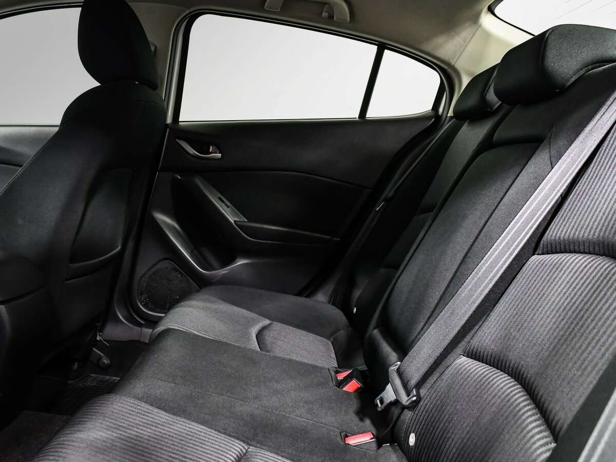 Купить Mazda 3 с пробегом. Фото: #9