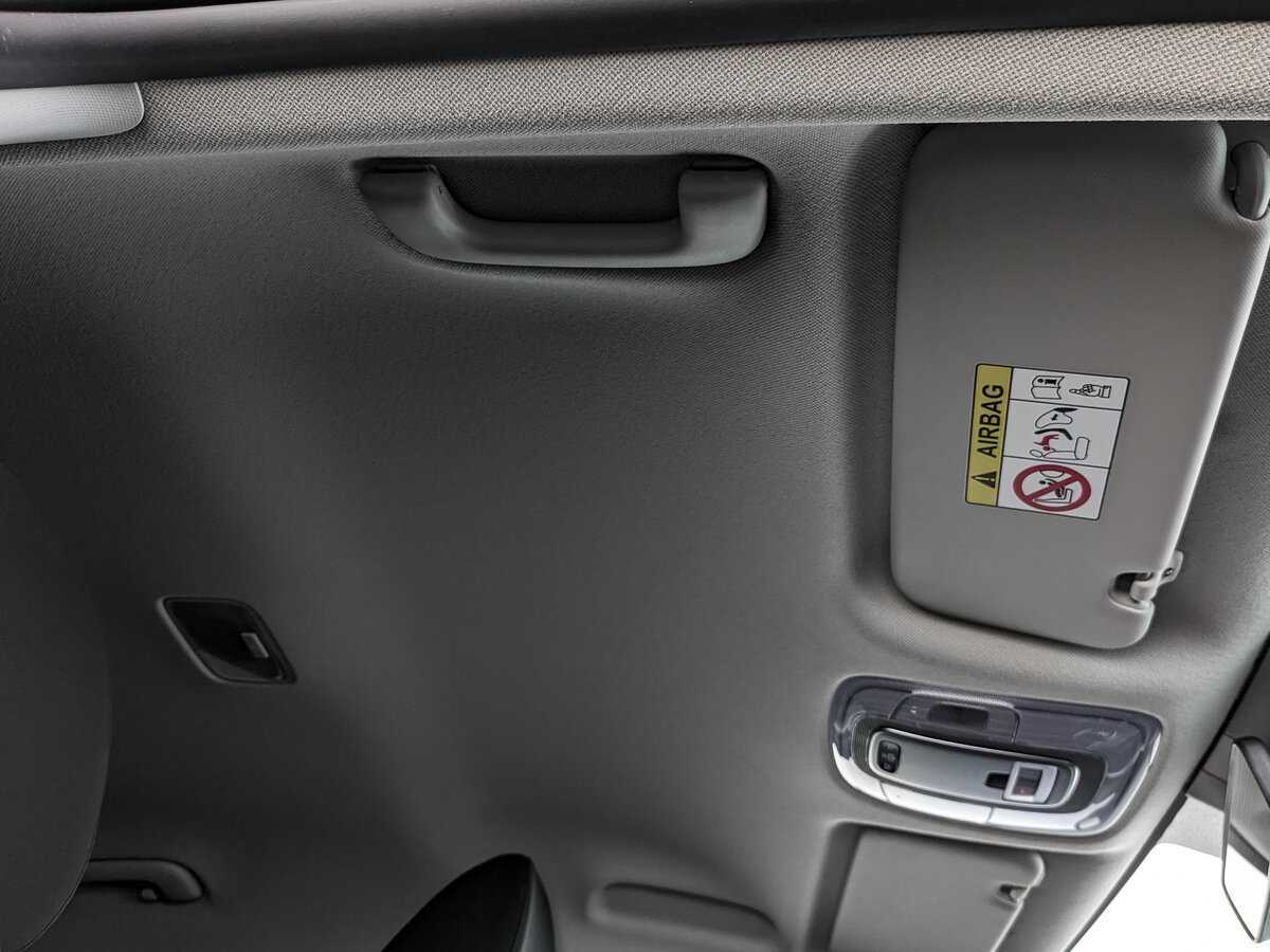 Купить Hyundai Elantra с пробегом. Фото: #18