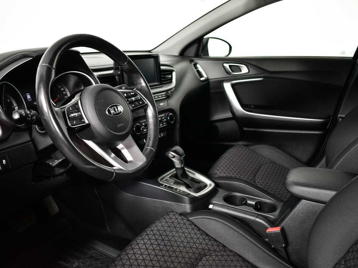 Купить Kia Ceed с пробегом. Фото: #12