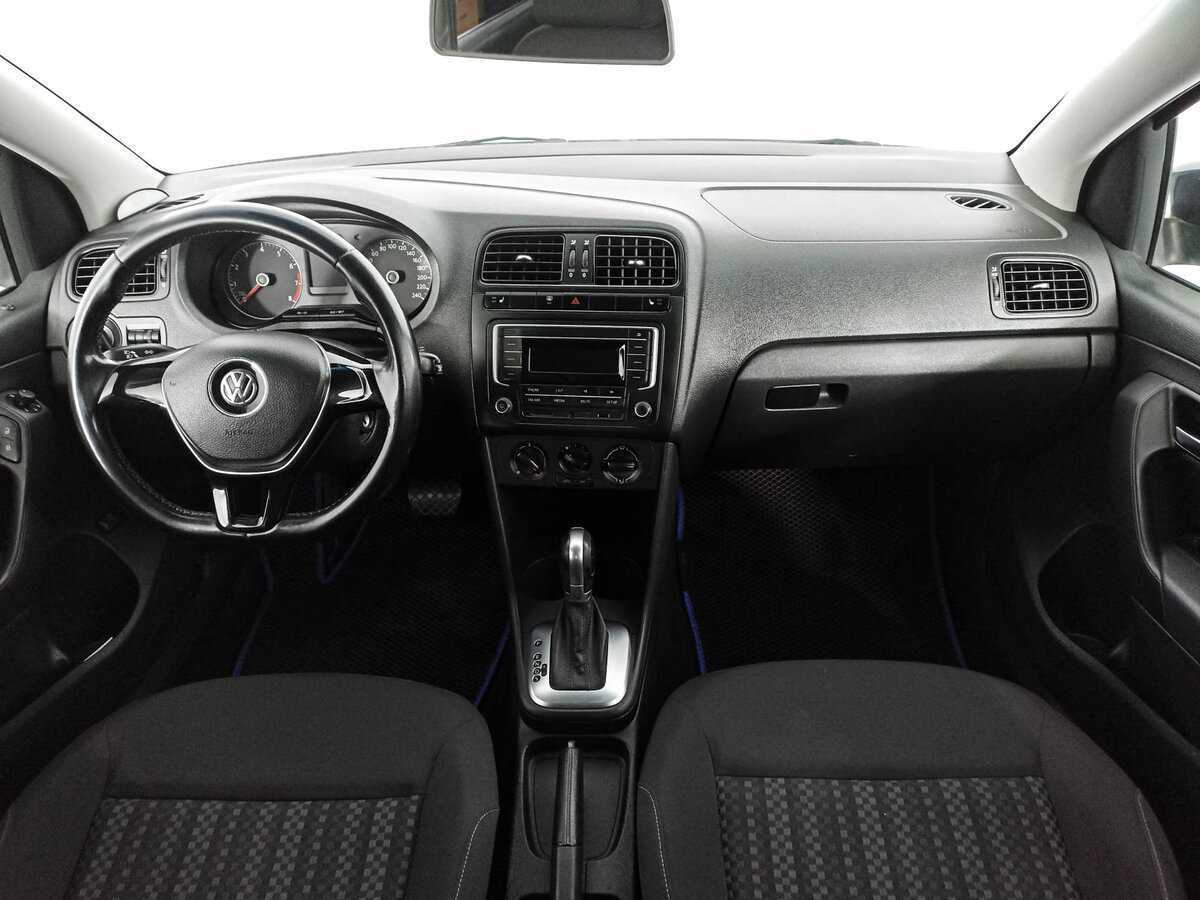 Купить Volkswagen Polo с пробегом. Фото: #13