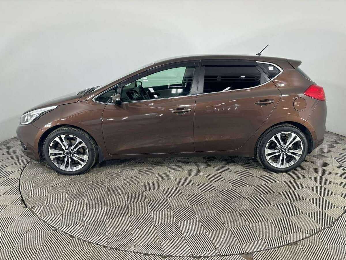 Купить Kia Ceed с пробегом. Фото: #4