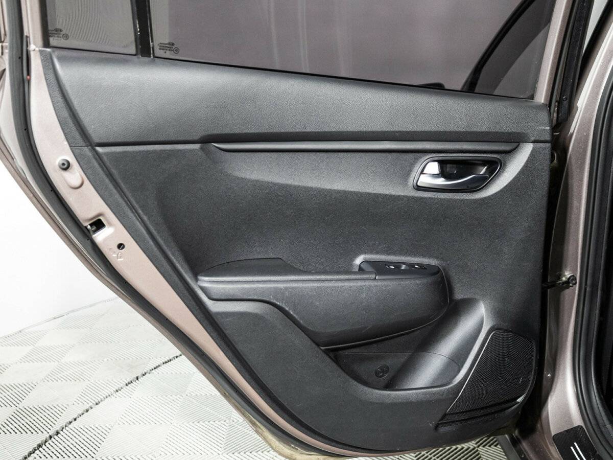 Купить Kia Rio с пробегом. Фото: #24