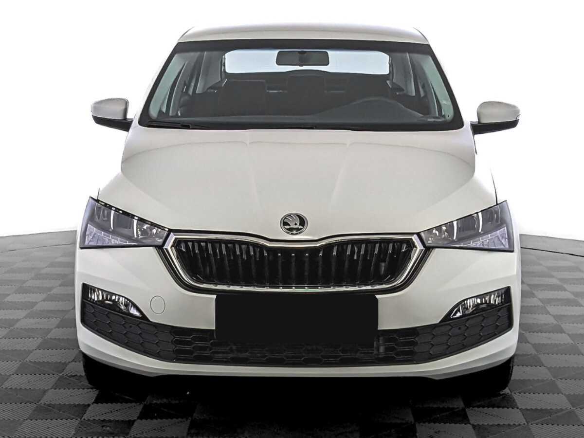 Купить Skoda Rapid с пробегом. Фото: #1