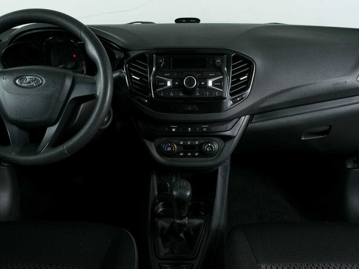 Купить Lada (ВАЗ) Vesta с пробегом. Фото: #9