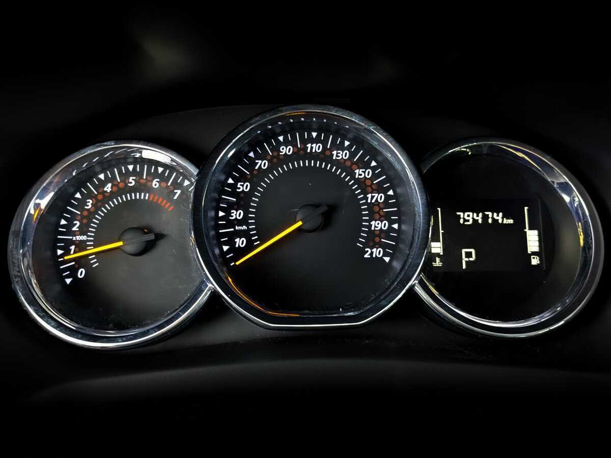 Купить Renault Sandero с пробегом. Фото: #12