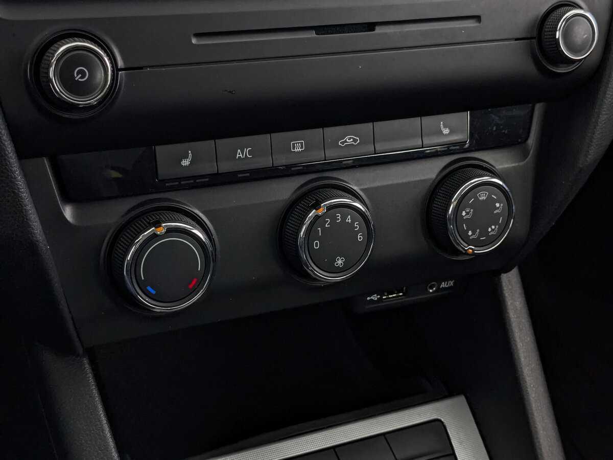 Купить Skoda Octavia с пробегом. Фото: #20