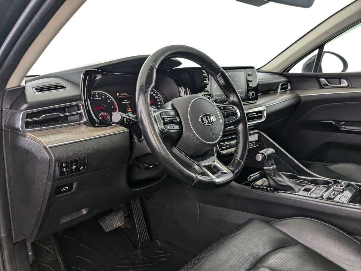 Купить Kia K5 с пробегом. Фото: #13