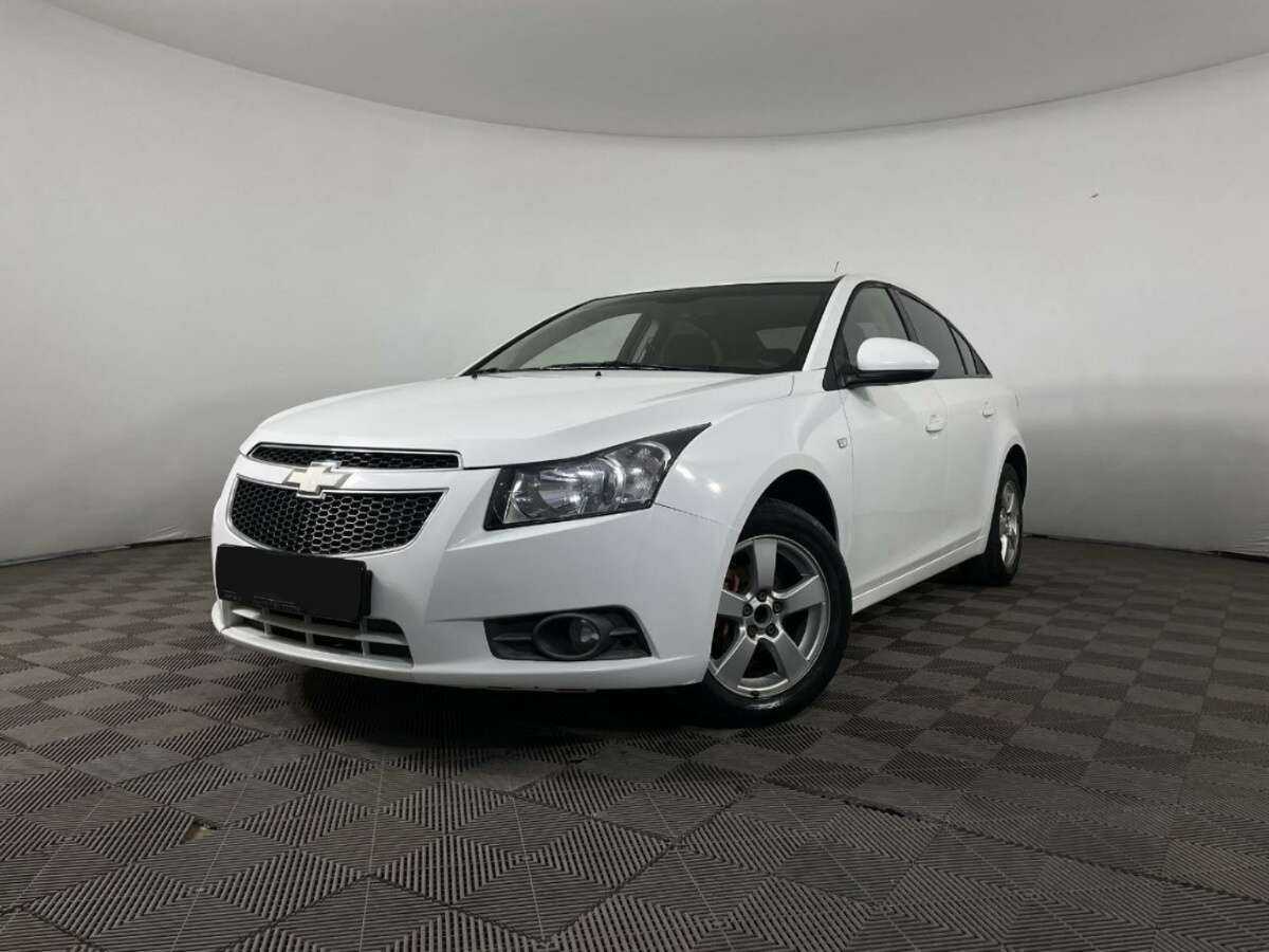 Купить Chevrolet Cruze с пробегом. Посмотреть фото