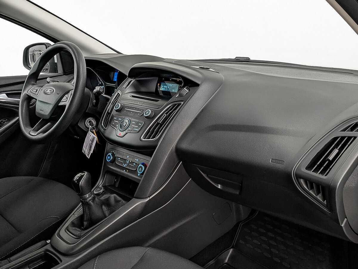 Купить Ford Focus с пробегом. Фото: #10