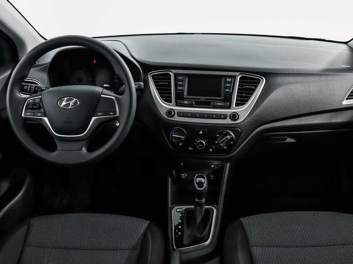 Купить Hyundai Solaris с пробегом. Фото: #11