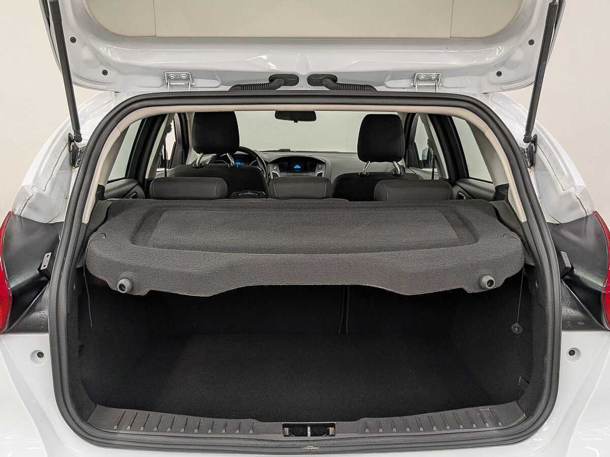 Купить Ford Focus с пробегом. Фото: #9