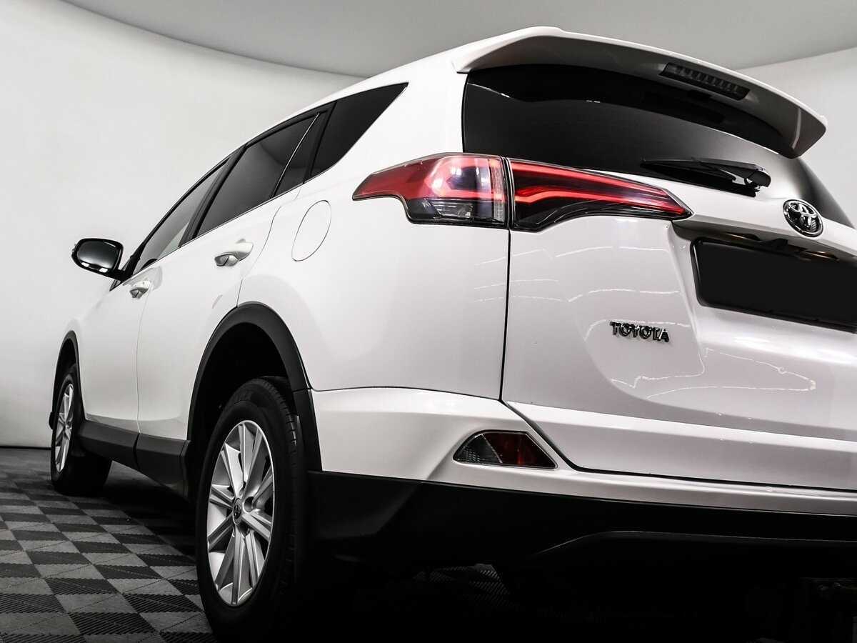 Купить Toyota RAV4 с пробегом. Фото: #15