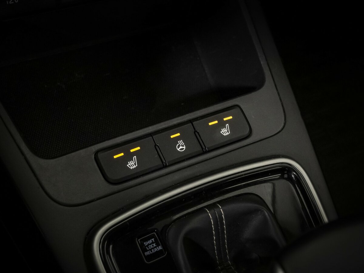 Купить Kia Rio с пробегом. Фото: #9