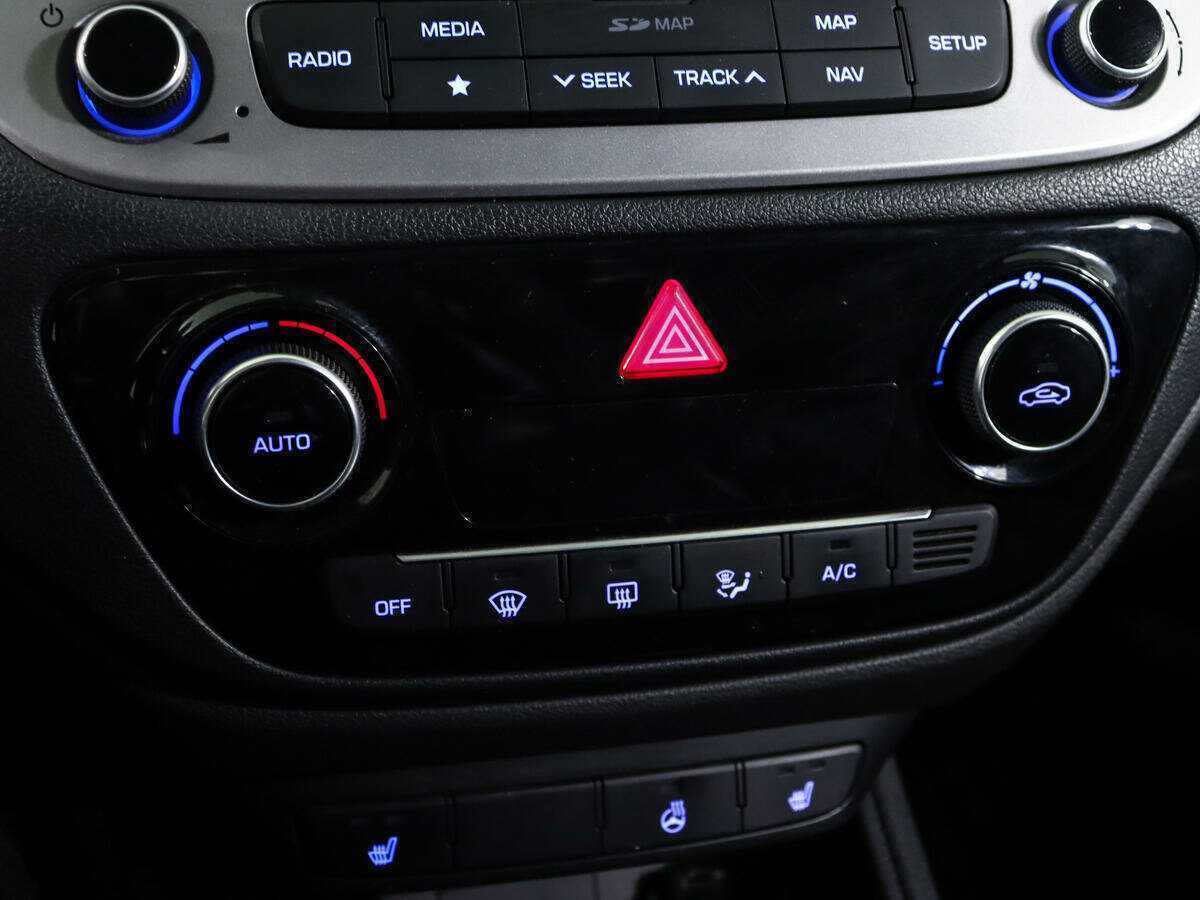 Купить Hyundai Solaris с пробегом. Фото: #16