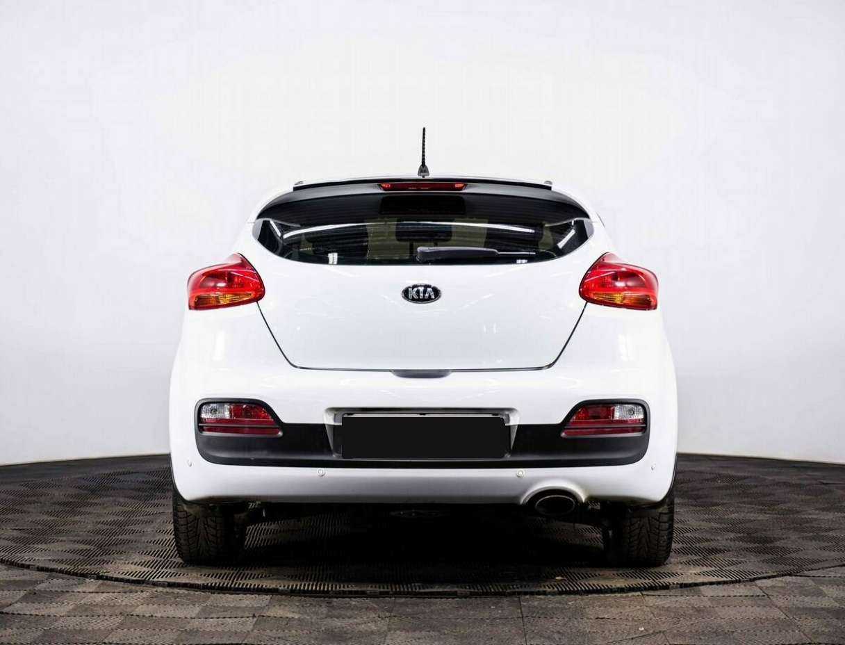 Купить Kia Ceed с пробегом. Фото: #4