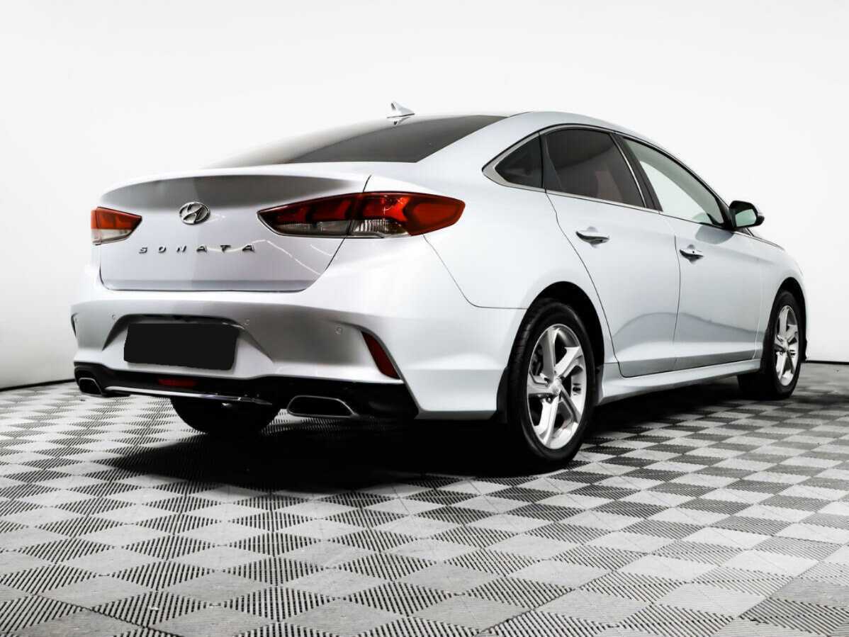 Купить Hyundai Sonata с пробегом. Фото: #4