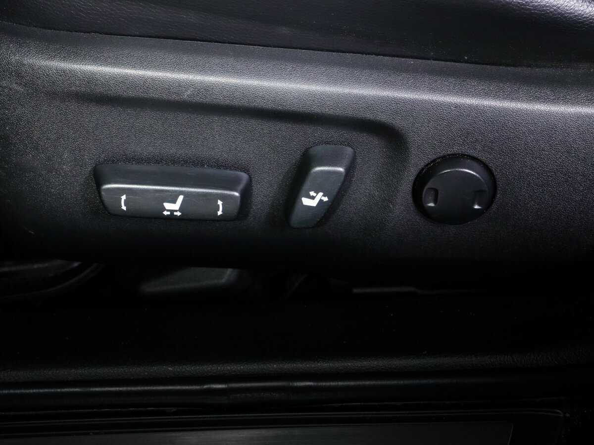 Купить Toyota Camry с пробегом. Фото: #21