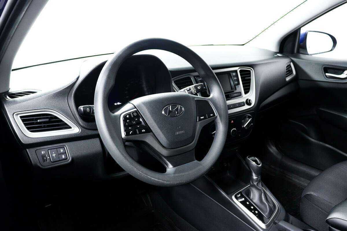 Купить Hyundai Solaris с пробегом. Фото: #12