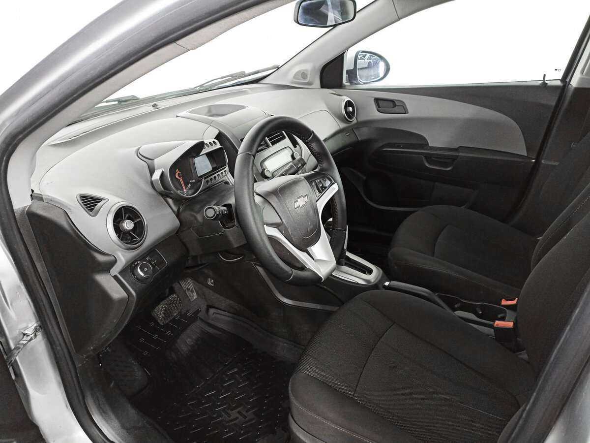 Купить Chevrolet Aveo с пробегом. Фото: #13