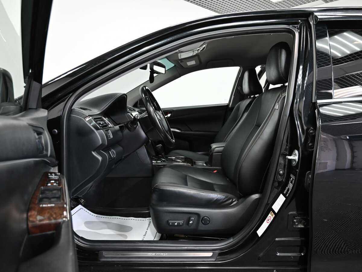 Купить Toyota Camry с пробегом. Фото: #4