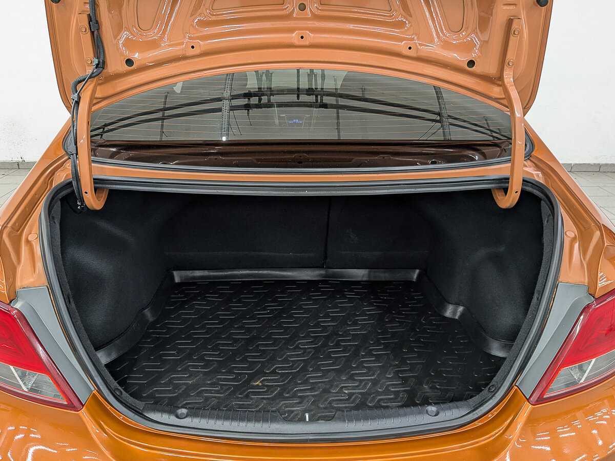 Купить Hyundai Solaris с пробегом. Фото: #9