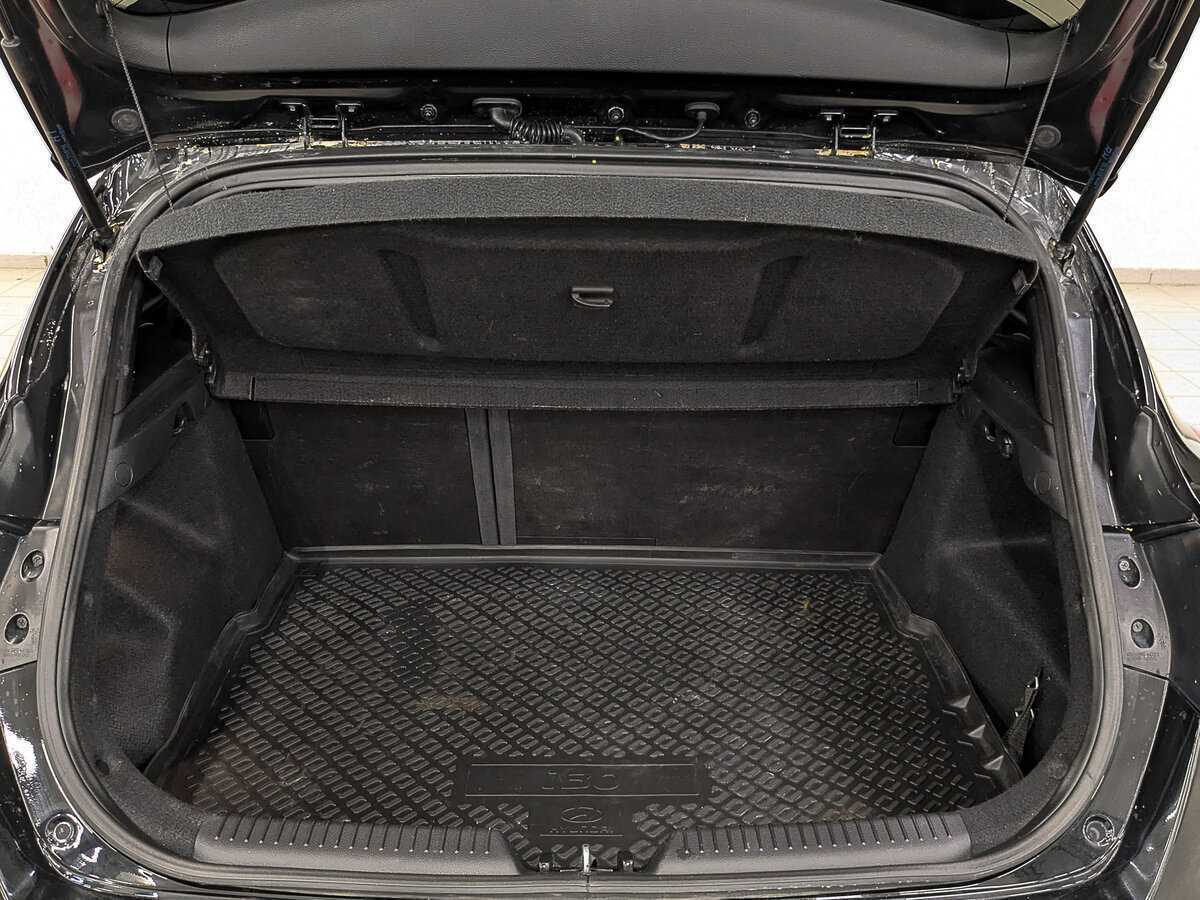 Купить Hyundai i30 с пробегом. Фото: #9