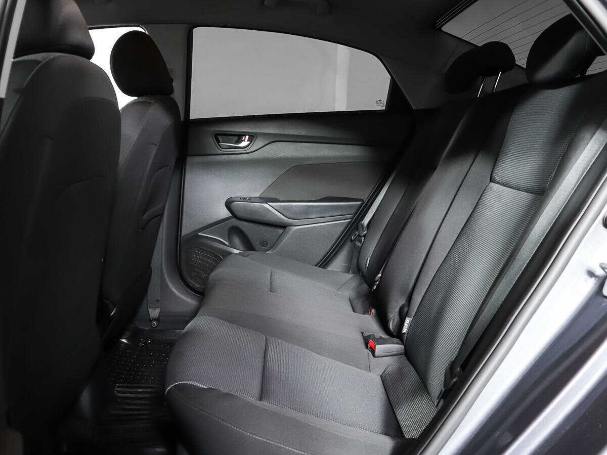 Купить Hyundai Solaris с пробегом. Фото: #9