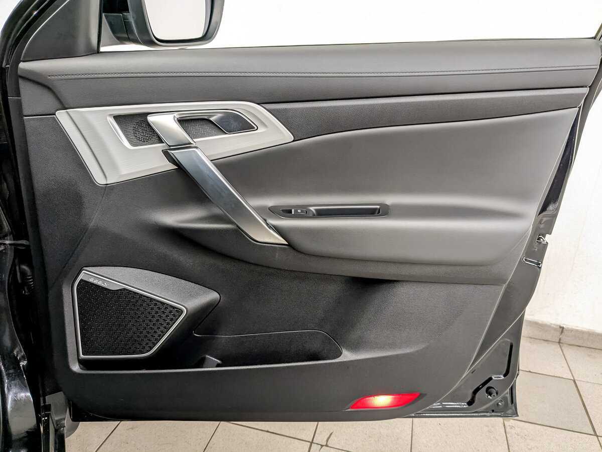 Купить Geely Atlas с пробегом. Фото: #24