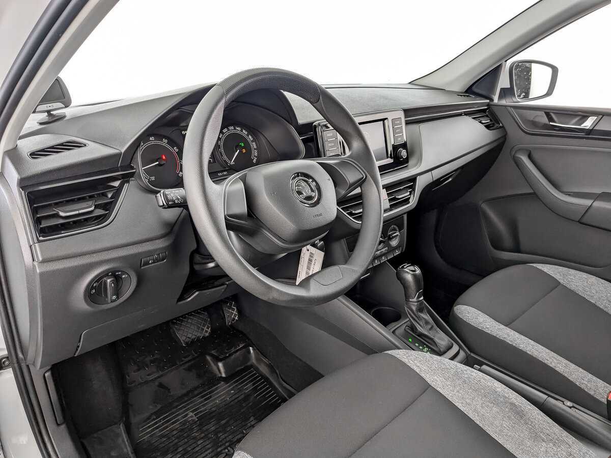 Купить Skoda Rapid с пробегом. Фото: #13