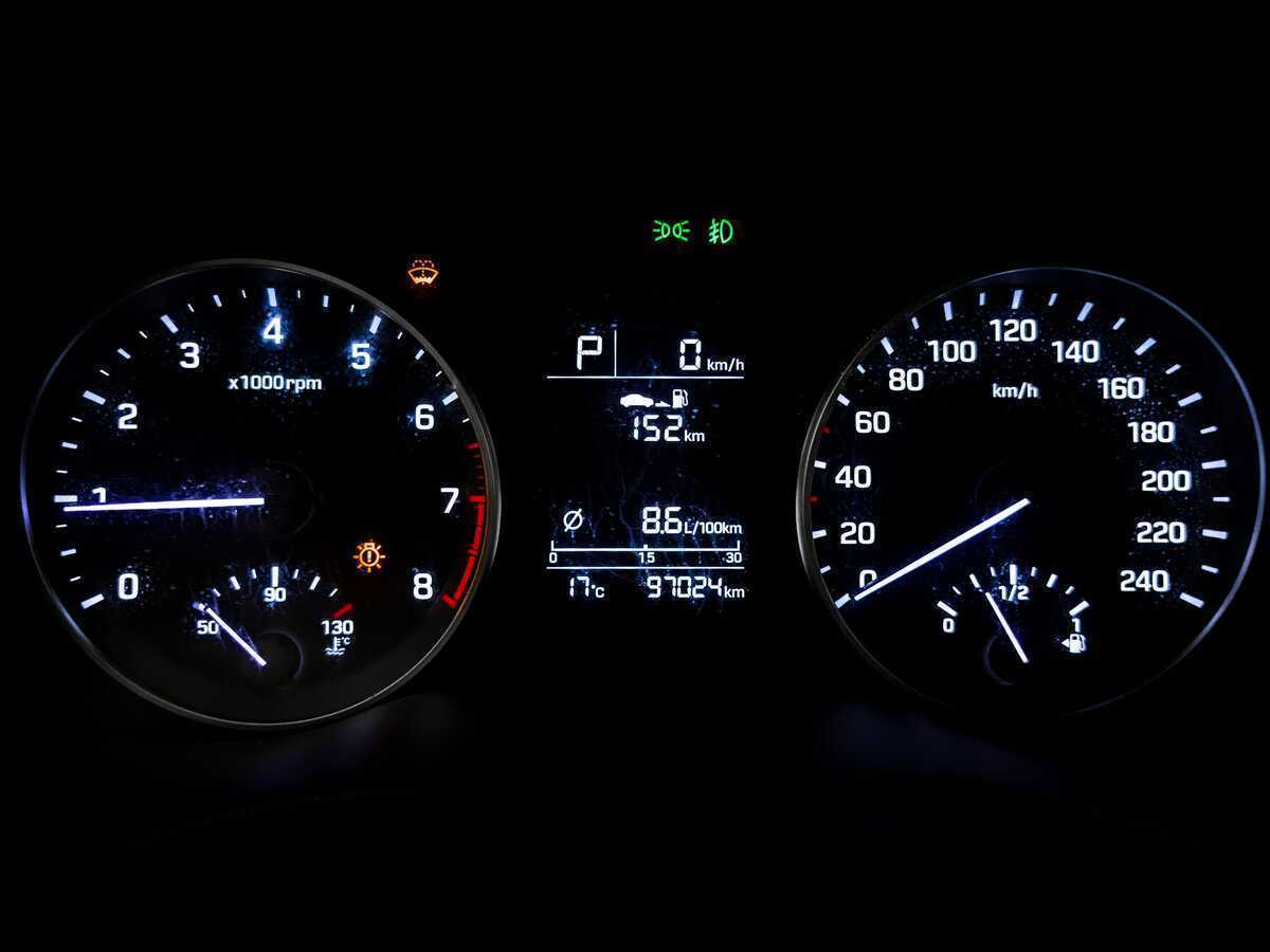 Купить Hyundai Elantra с пробегом. Фото: #12