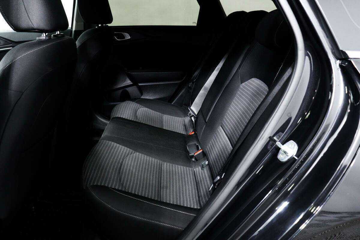 Купить Kia Ceed с пробегом. Фото: #11