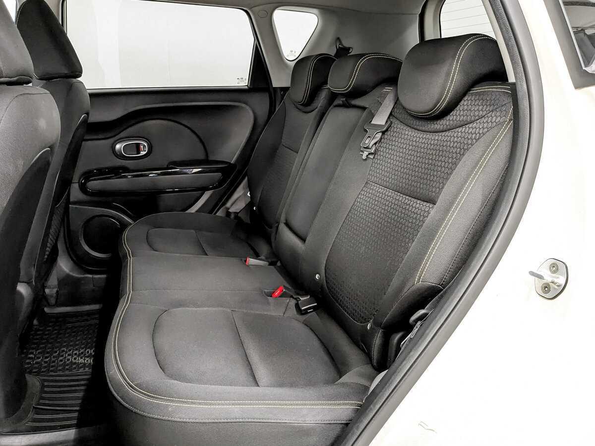 Купить Kia Soul с пробегом. Фото: #11