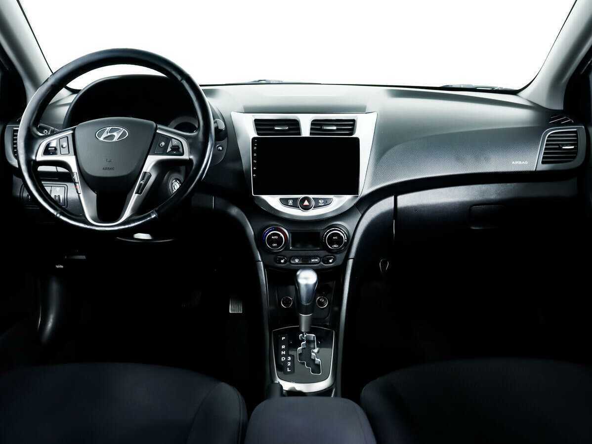 Купить Hyundai Solaris с пробегом. Фото: #10