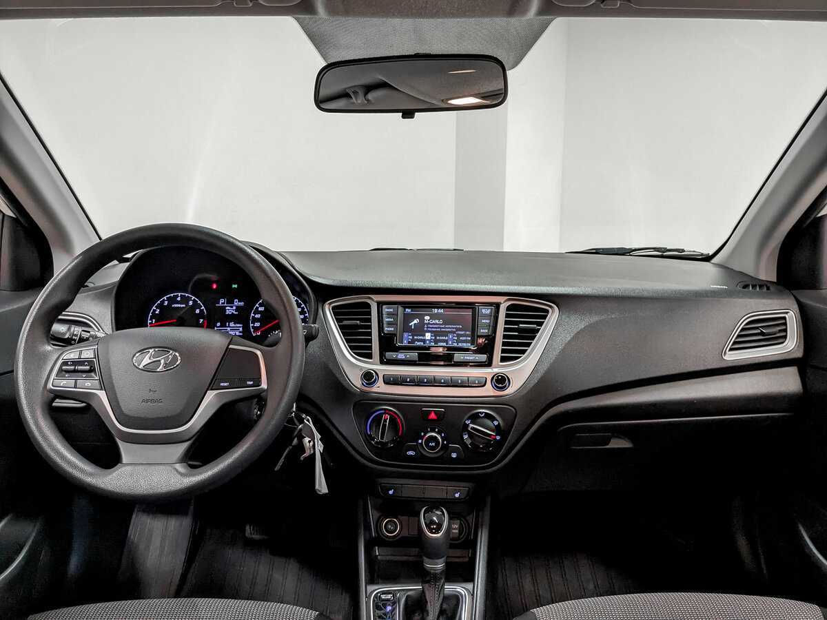 Купить Hyundai Solaris с пробегом. Фото: #13