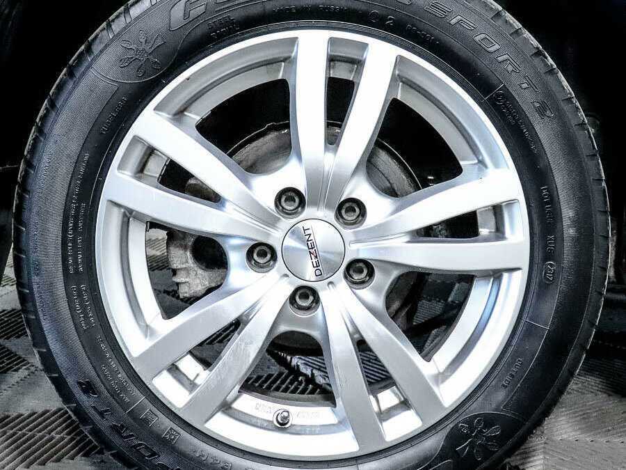 Купить Volkswagen Polo с пробегом. Фото: #14