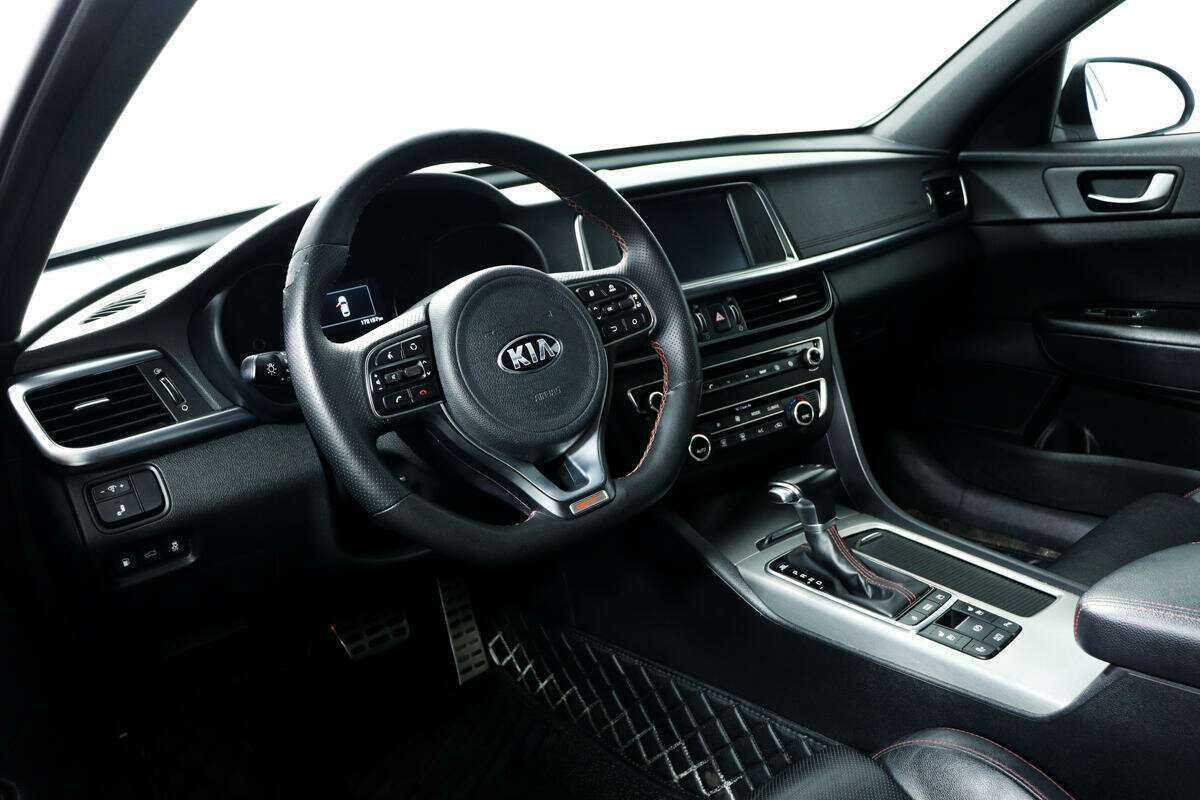 Купить Kia Optima с пробегом. Фото: #12