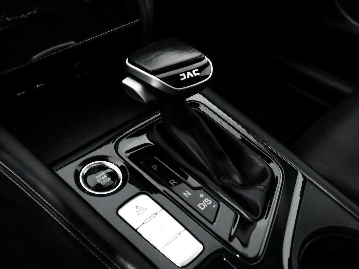 Купить JAC J7 с пробегом. Фото: #9